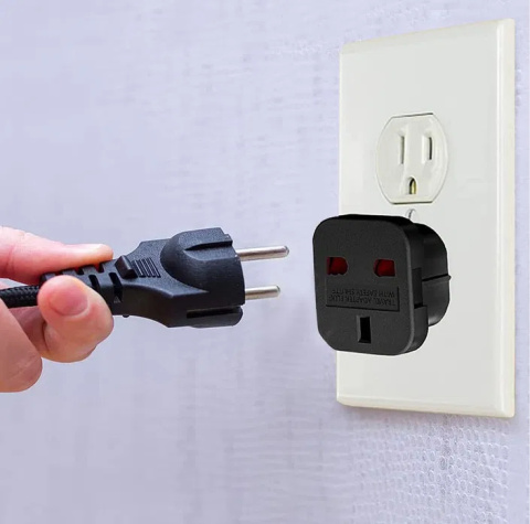 Adapter wtyczki UK na europejski 8 szt. Adapter wtyczki UK na europejski 8 szt.